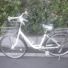 整備済み中古自転車　26インチ　税別￥10.800-　LEDオートライト　L型フレーム　軽快車　ホワイト1107の画像