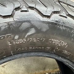グッドリッチ　オールテレン　285/70-17の画像