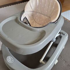 今年の3月に購入*歩行器メロディーハンドル付の画像