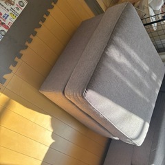 ソファー譲りますの画像