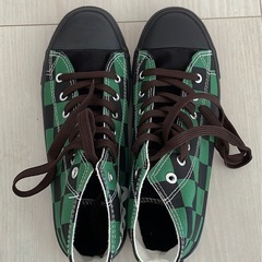 鬼滅の刃 スニーカー(未使用に近い)の画像