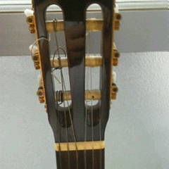 アコースティックギターの画像