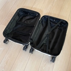 スーツケース キャリーケース ホワイト キャビンサイズ 拡張機能ありの画像