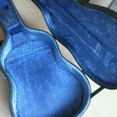 アコースティックギターの画像