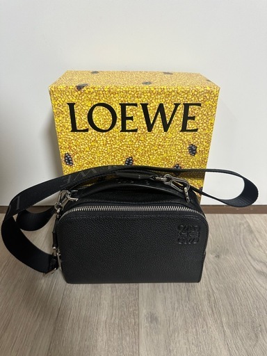 ロエベショルダーバッグ正規品　2回使用のみ