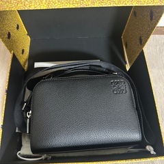 ロエベショルダーバッグ正規品　2回使用のみの画像