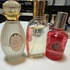 【取引内定】マニキュア、香水の画像