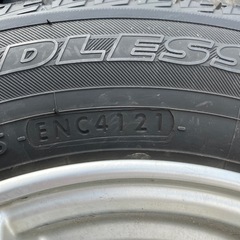 スタッドレスタイヤ　12インチの画像