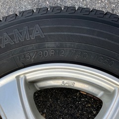 スタッドレスタイヤ　12インチの画像