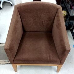 1人掛けチェア 幅69×奥59×高84cm ブラウン系 木×ファブリック 椅子 ソファタイプ 家具 一人掛け 札幌市 中央区 南12条の画像