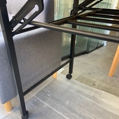 会議テーブル　折りたたみ長机　キャスター付きの画像