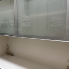 食器棚、キッチンカウンターの画像