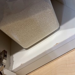 食器棚、キッチンカウンターの画像