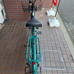 ★美品★24インチ　外装6段変速　LEDオートライト付き　マットグリーンの画像