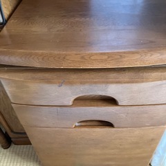 学習机の引き出しの画像