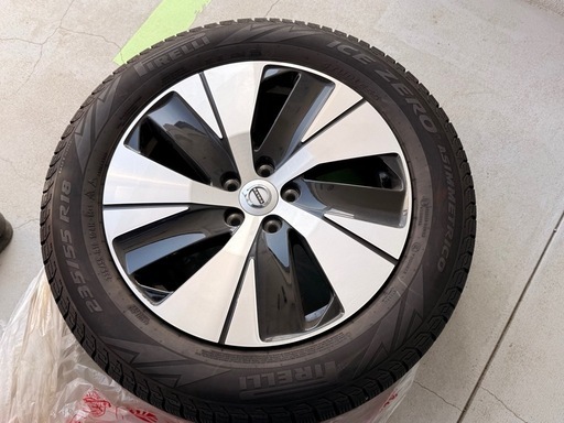 【美品】VOLVO純正スタッドレス PIRELLI ICE ZERO ASIMMETRICO 235/55R18ホイール付き4本セット