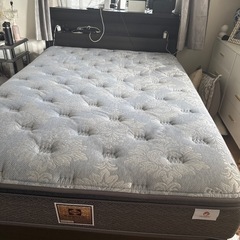ダブルベット　マットレスセットの画像