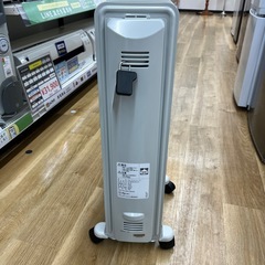 DeLonghi デロンギ オイルヒーター H770812EFSN 季節家電 のご紹介です！の画像