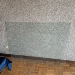 テーブル/綺麗/ガラス天板付きの画像