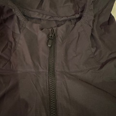 UNIQLO ポケッタブル カットパーカ　M の画像
