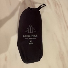 UNIQLO ポケッタブル カットパーカ　M の画像