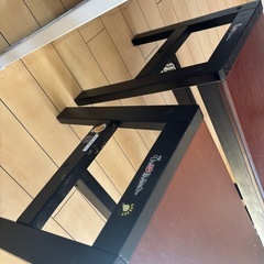 テーブルと椅子譲りますの画像