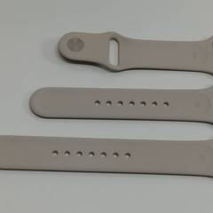 Apple Watch SE 第2世代/GPS/40mm/A2722/スターライト〈MNJP3J/A〉の画像