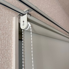 美品！ロールスクリーン遮熱 遮光1級の画像