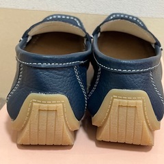 レザーモカシンローファー ネイビー 36 ドライビングシューズ風の画像