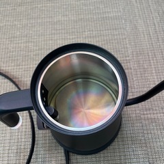 バルミューダ　ケトル　ブラックの画像