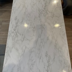 ソファダイニングテーブルのみの画像