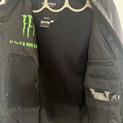 ダブルエー×スラッシャーコラボ　スキーウェアの画像