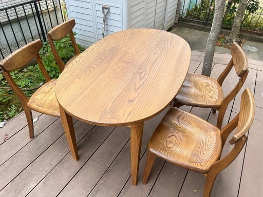 ダイニングテーブルイス4脚セット