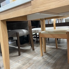 ベンチダイニング5点セット
の画像