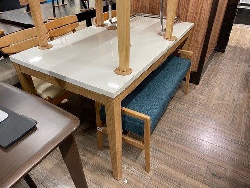 値下げしました！ニトリ ベンチダイニング5点セット