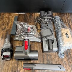 ダイソン V8 スティッククリーナー 動作確認済み 掃除機 コードレスの画像