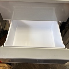 家庭用4枚扉冷蔵庫の画像