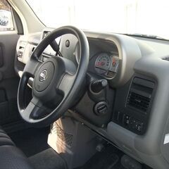 ⭕お買い得！低走行4万㌔台キュービック⭕ローンブラックでもOK！！審査受付中！自社ローンでは無いオートローン！関西のお店ですが全国どこでも遠方納車できます！の画像