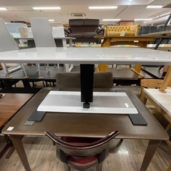 昇降式テーブルの画像