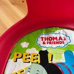 トーマス　椅子の画像