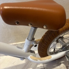 PARKY ecru キックバイクの画像