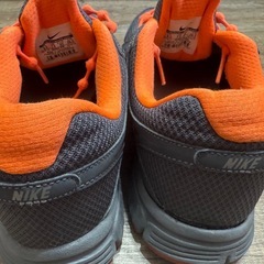 NIKE ランニングシューズの画像