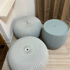 ガーデンチェア&テーブルの画像