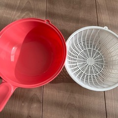 持ち手付きボールとザルセット　キッチン用品の画像