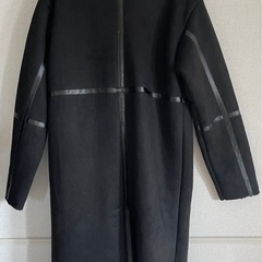 ムートンロングコートの画像