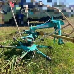 タカキタ RT2600 ジョイント付き 拡散 反転 集草 トラクター作業機 ジャイロテッダ テッダレーキ 中古 引き取り限定の画像