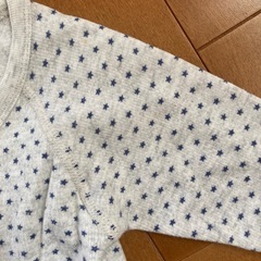 ユニクロ　ベビー肌着　長袖60cmの画像