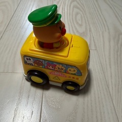 アンパンマンプッシュゼンマイようちえんばすバスの画像