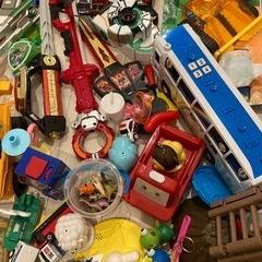 おもちゃ大量まとめ売りの画像