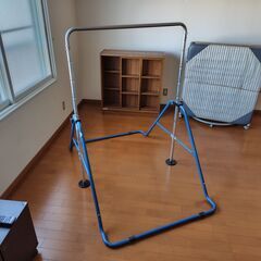 折りたたみ鉄棒(子供用室内鉄棒)の画像